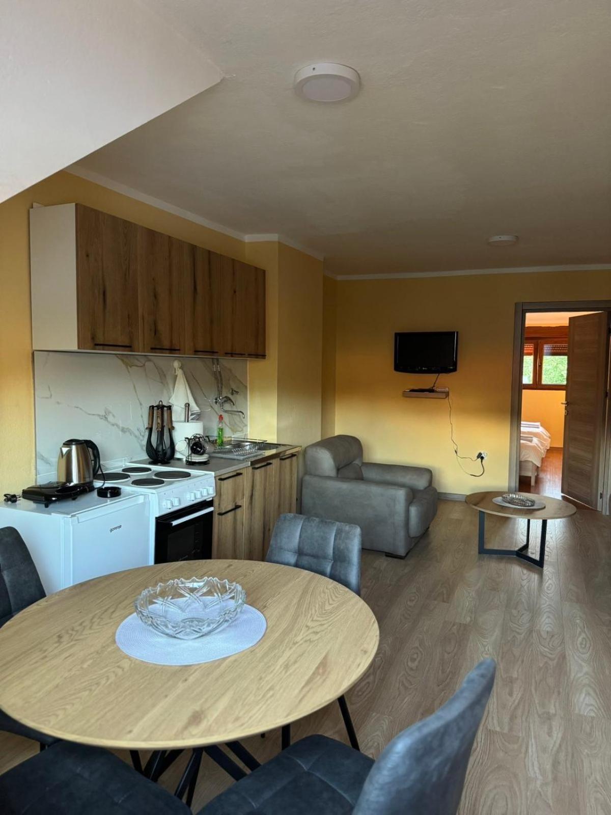 Apartmani Bulevar 센틴제 외부 사진